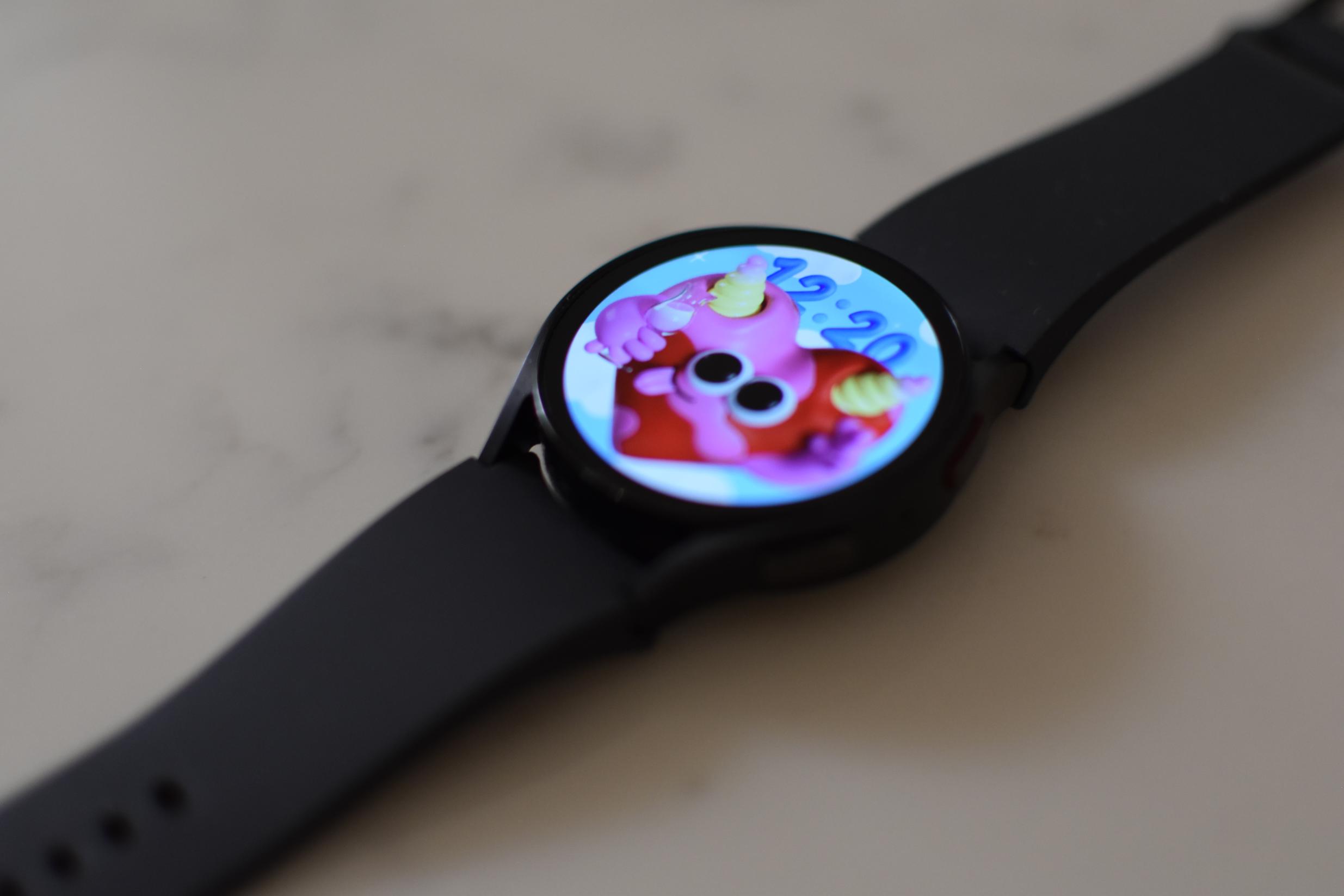 Samsung Galaxy Watch 6 face pictured.